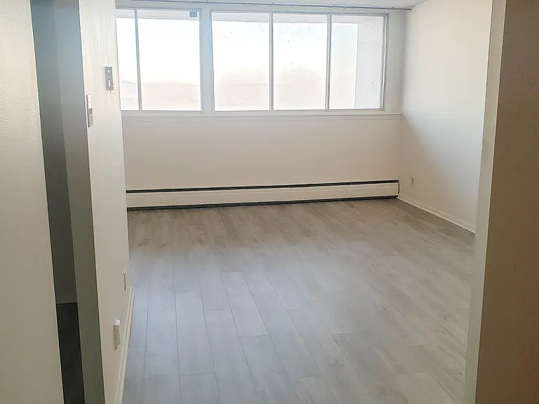 465 Richmond Rd — Photo 12
