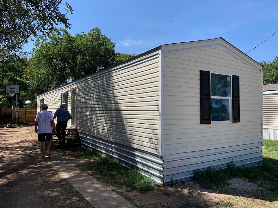 1st image of 4005 Hilltop Dr APT B