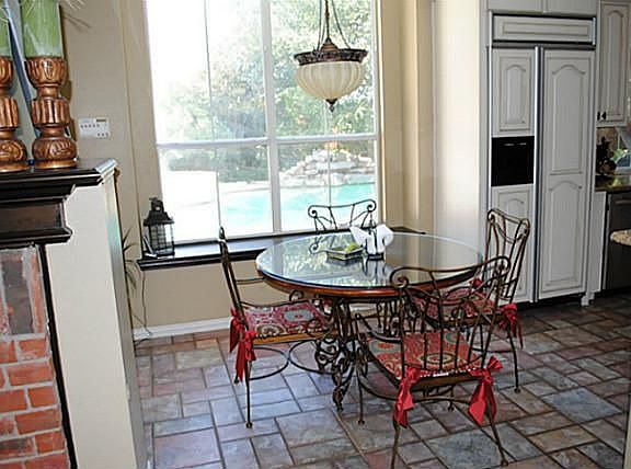 4th image of 417 Graywood Ct