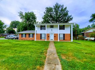 128 Mary Jo Dr, Swansea, IL 62226