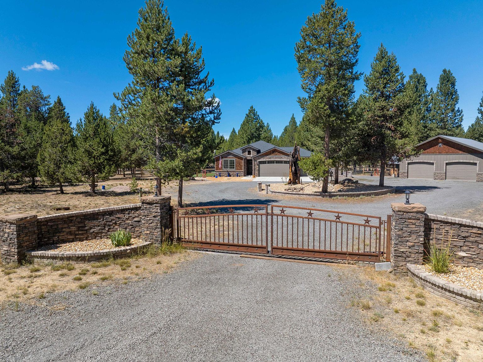 147522 Mabel Dr, La Pine, OR 97739 | Zillow
