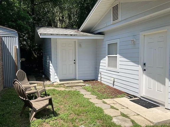2nd image of 3843 Herschel St #1