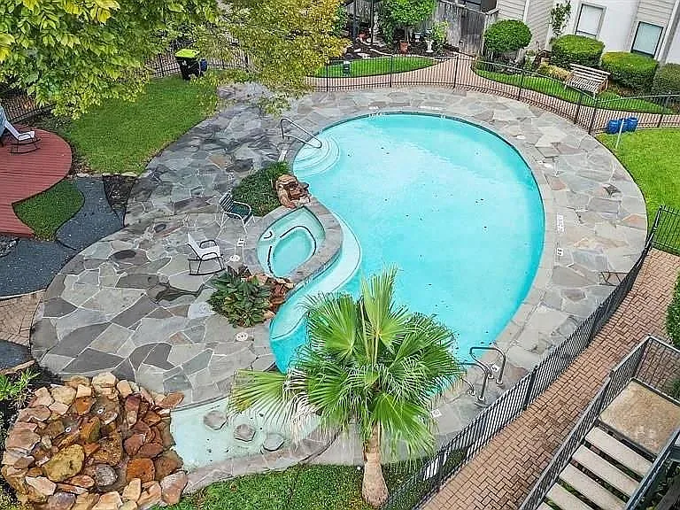 1100 Augusta Dr #3 — Photo 19