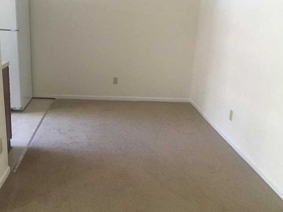 2nd image of 12103 Greenwood Ct APT 202