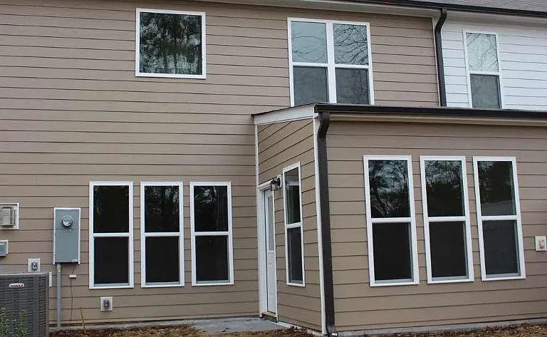 214 Eagleson St — Photo 11