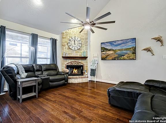 4th image of 3079 Colorado Cv