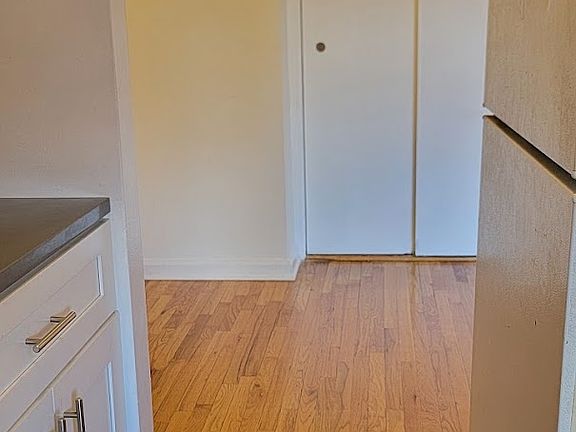 4th image of 51-33 Goldsmith St #4K