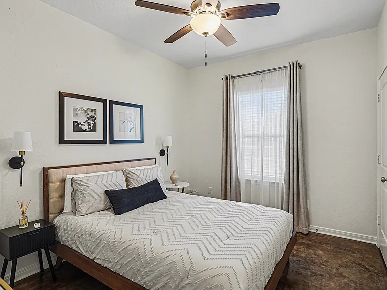 2425 S 16th St — Photo 31