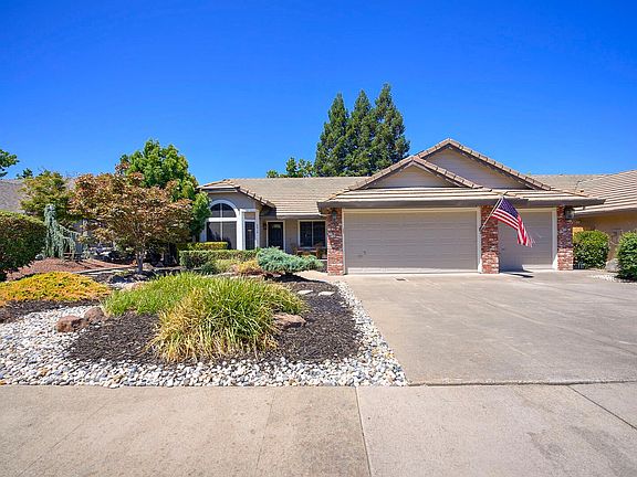 3rd image of 6416 Emerald Dr