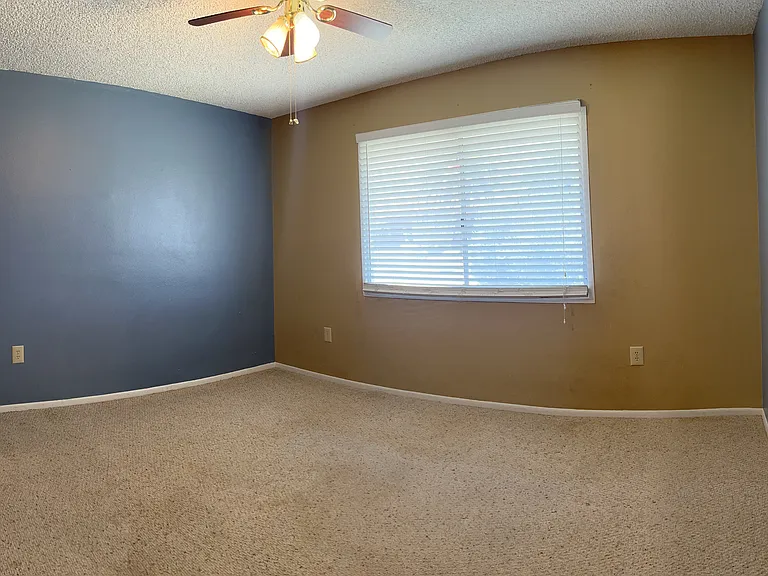 W Longhorn Ct — Photo 10