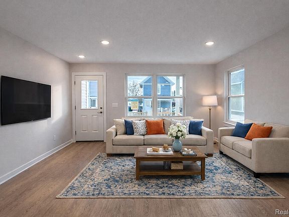 2nd image of 223 N Grove St #5