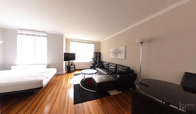 Rented by PocketBroker Inc | media 7