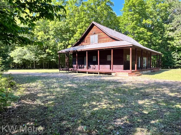 11213 Hassler Woods Trl, Alanson, MI 49706