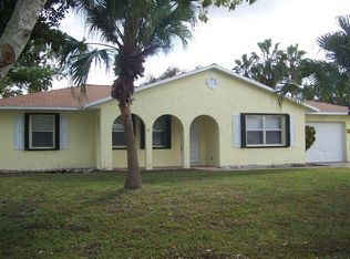 2572 SE Calusa Ave, Port Saint Lucie, FL 34952