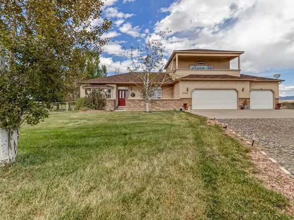 1792 12th Rd, Loma, CO 81524