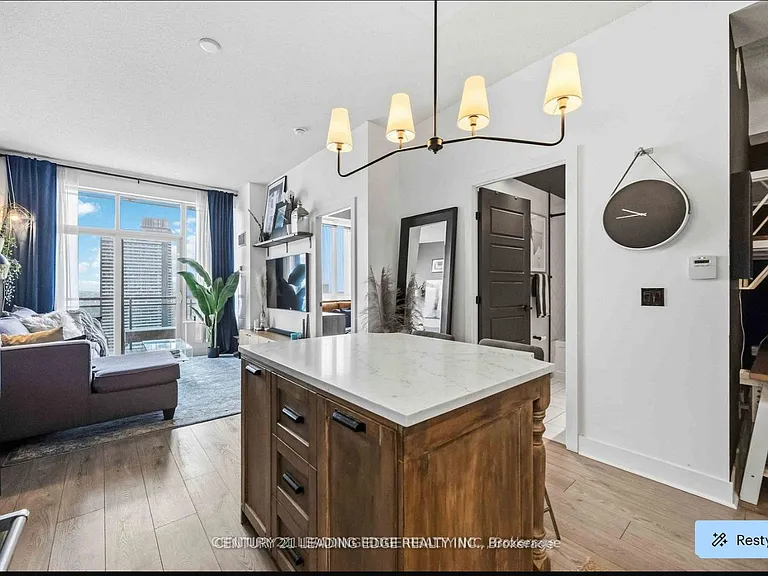 28 Linden St #2203 — Photo 4