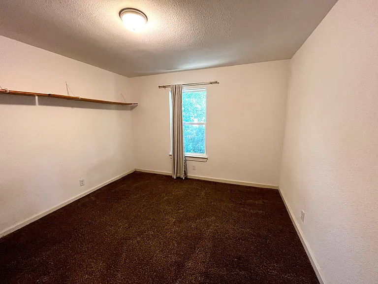 6211 Manor Rd #115 — Photo 16