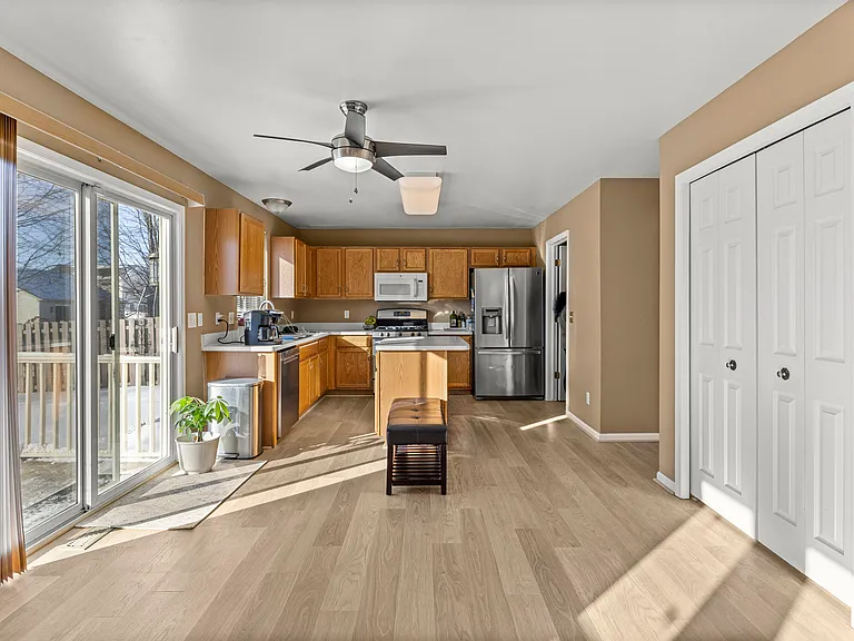 7164 Richmond Dr — Photo 11