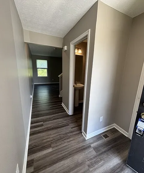 2180 Pine Valley Dr — Photo 6
