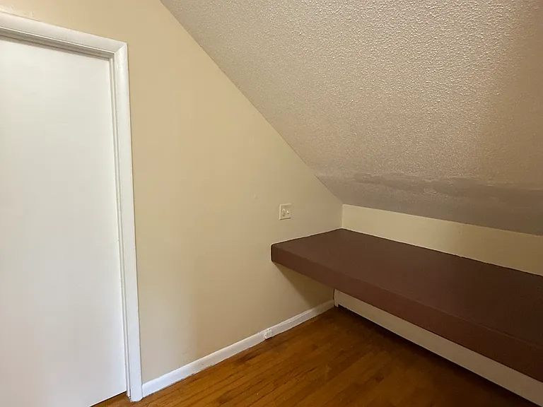 249 Munson St #2 — Photo 14