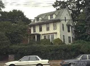 4197 Parsons Blvd, Flushing, NY 11355