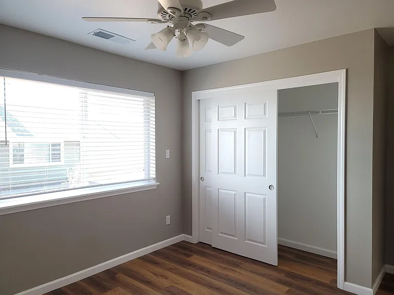 5503 Longview Dr #C — Photo 8