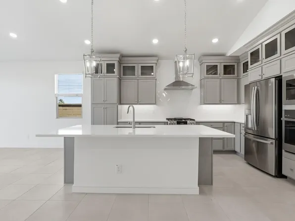 7926 N 76th Drive, Glendale, AZ 85303