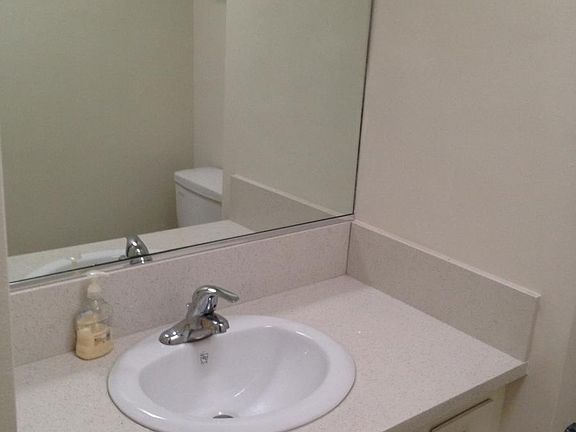 5th image of 1537 Stanford St APT 5
