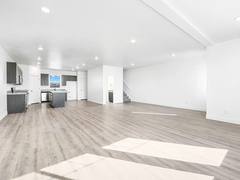 5248 N Folkstone Dr — Photo 18