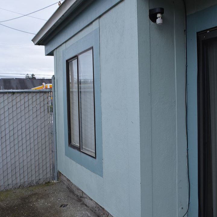 1st image of 2265 Fern St