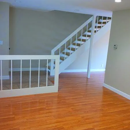 23 Comstock Queen Ct — Photo 8