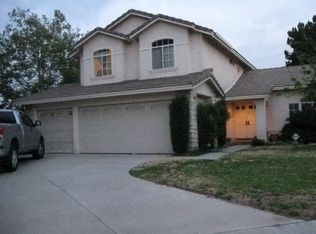 2701 W Dawnview Dr, Rialto, CA 92377