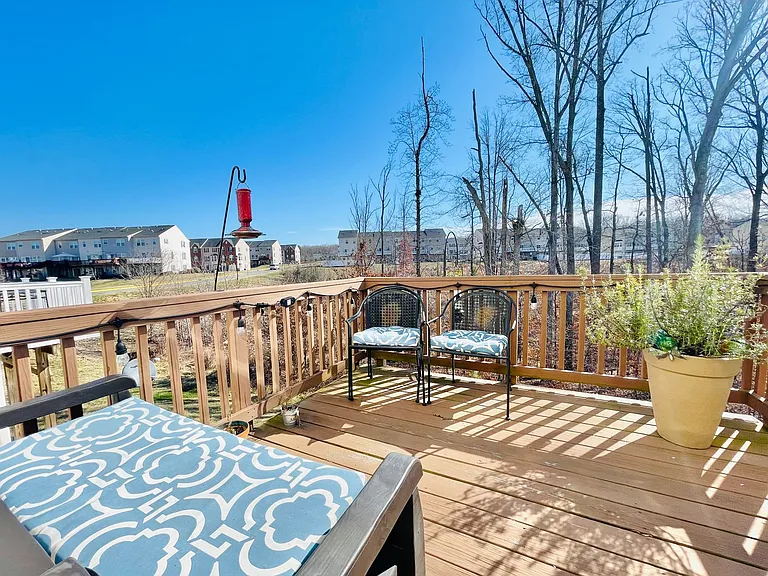 127 Streamview Dr — Photo 25