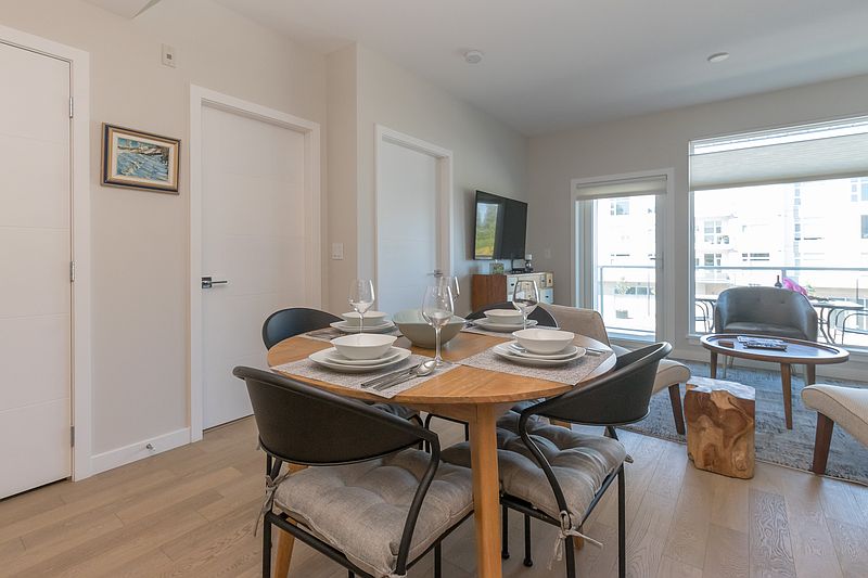 Saanich Apartment for rent - 2 Bedrooms — photo 7