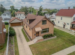 18620 Arrowhead Ave, Cleveland, OH 44119