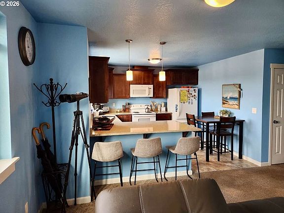 4th image of 16319 Lower Harbor Rd