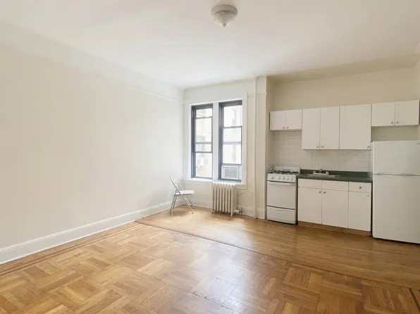 4130 43rd St APT A3, Sunnyside, NY 11104