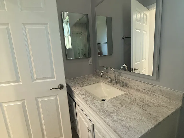 6504 Hesperia Ave — Photo 8