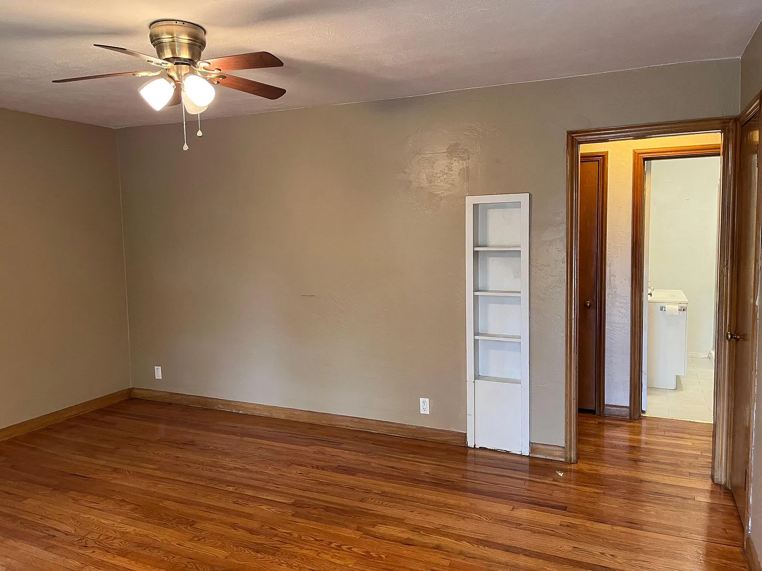 2 bed, 831 sqft, $1,000 — Photo 2
