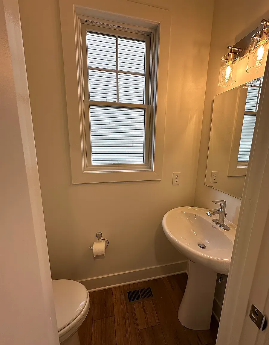 3 bed, 2.5 bath, $2,700 — Photo 4