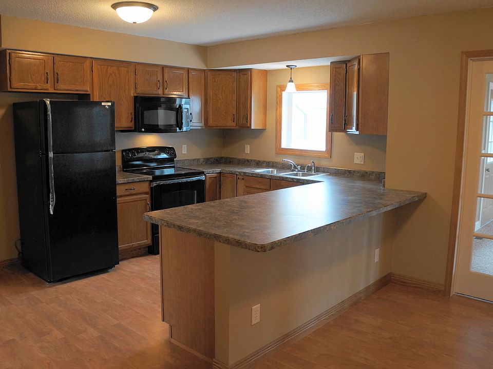 1st image of 35 4th Ave NW