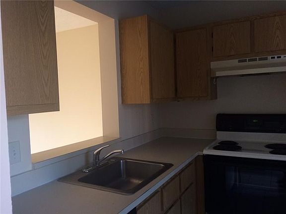 2nd image of 8740 N Sherman Cir APT 207