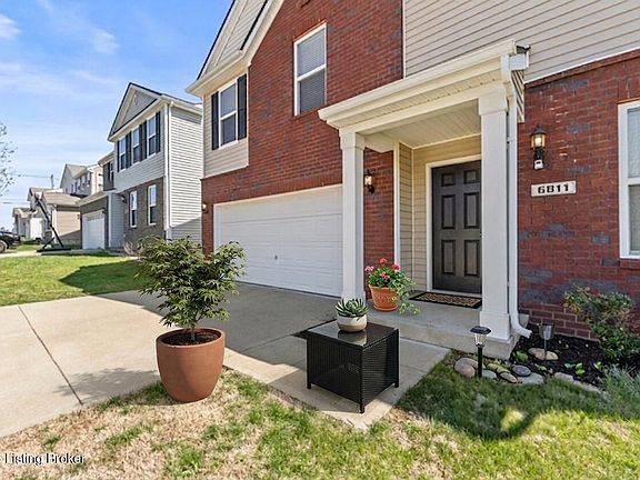 3rd image of 6811 Beckingham Blvd