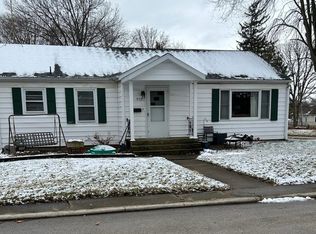 859 W Jackson St, Morris, IL 60450