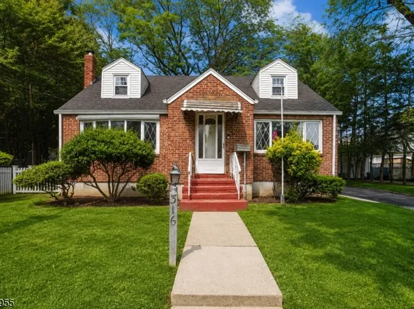 316 Grove St, New Milford Boro, NJ 07646