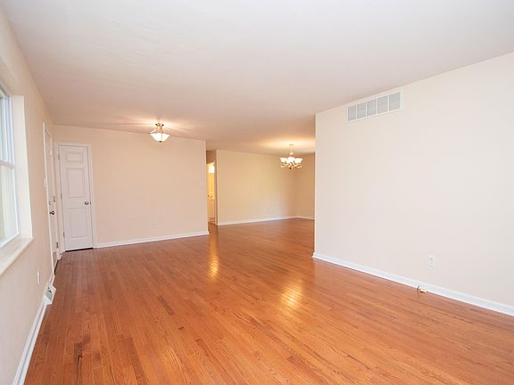 5th image of 808 Kaylyn Dr