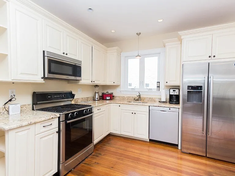 24 Pierce Ave #3BR2BRSTU — Photo 7