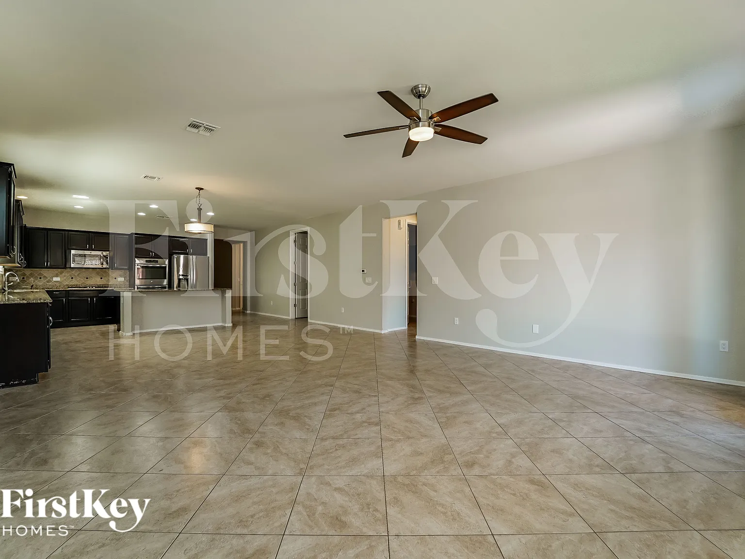 4 bed, 3.0 bath, 2155 sqft, $2,245 — Photo 4