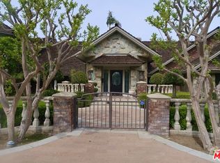 9461 Raviller Dr, Downey, CA 90240