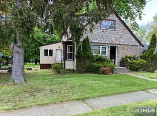 95 Hardwick Ln, Wayne, NJ 07470